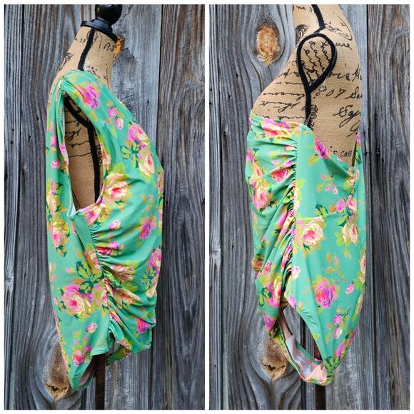 Plus Size JCrew One Shoulder Swimsuit Plus Size 22 Green Pink Floral Print NWT - Picture 2 of 10